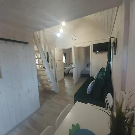 Lodge Farwne Checze - Kolorowe Wdzydze Kiszewskie